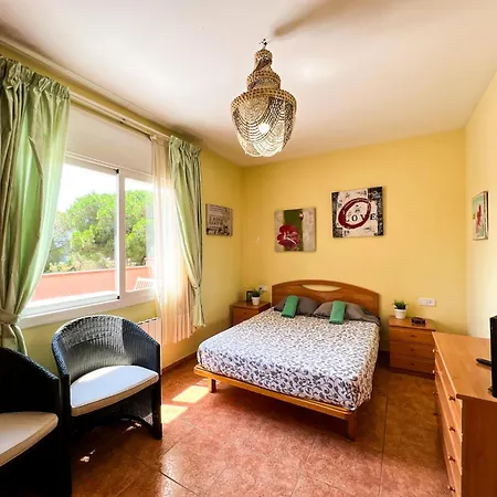 Chic Coastal With Tranquil Pool * Tordera